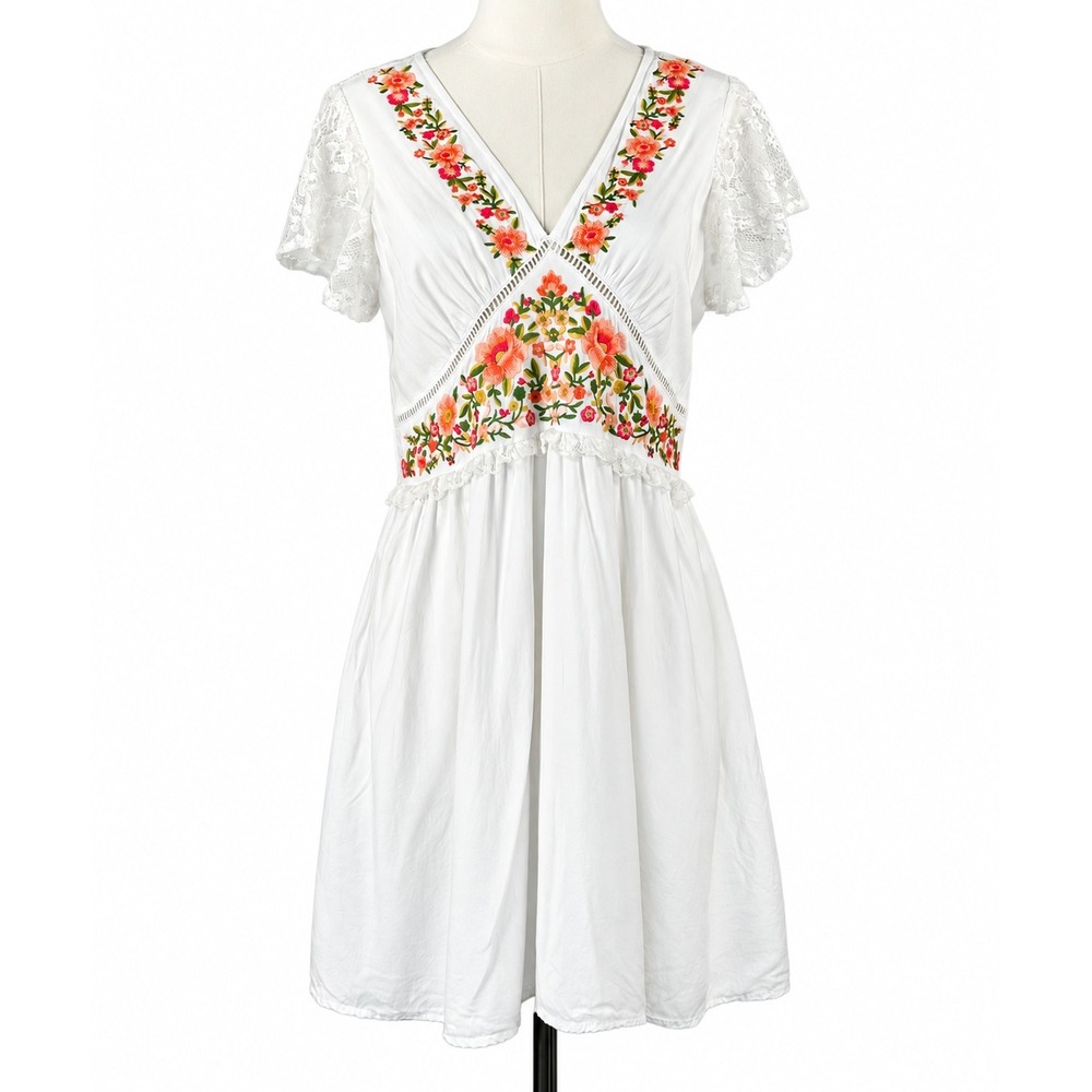 Umgee Embroidered Dress Floral Lace V-Neck White Peasant Cottagecore